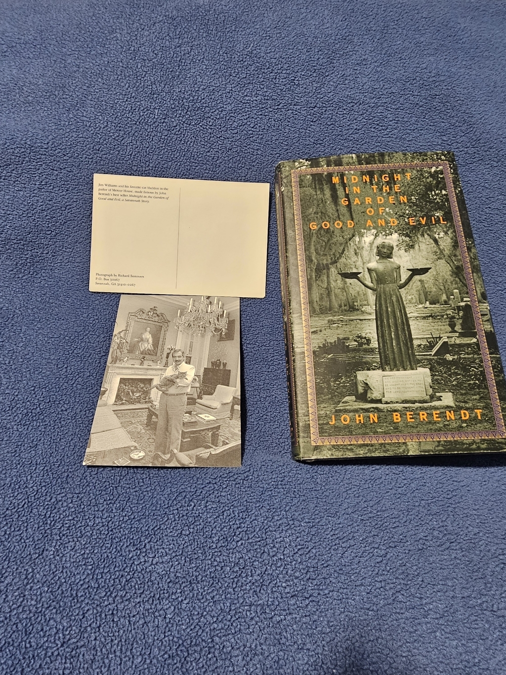 ​Midnight in the Garden of Good and Evil 1st Ed 1994 HC & Jim Williams Postcards